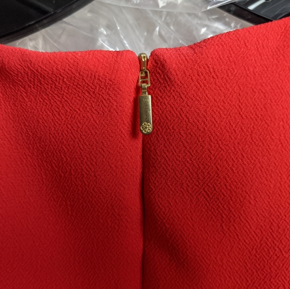 New Trina Turk Red Wave Scalloped Dress Size 2 - Picture 12 of 14